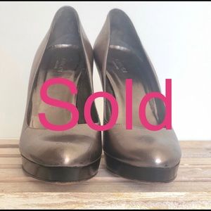 Gucci Metallic Pewter Platform Pumps 37C EU Heels